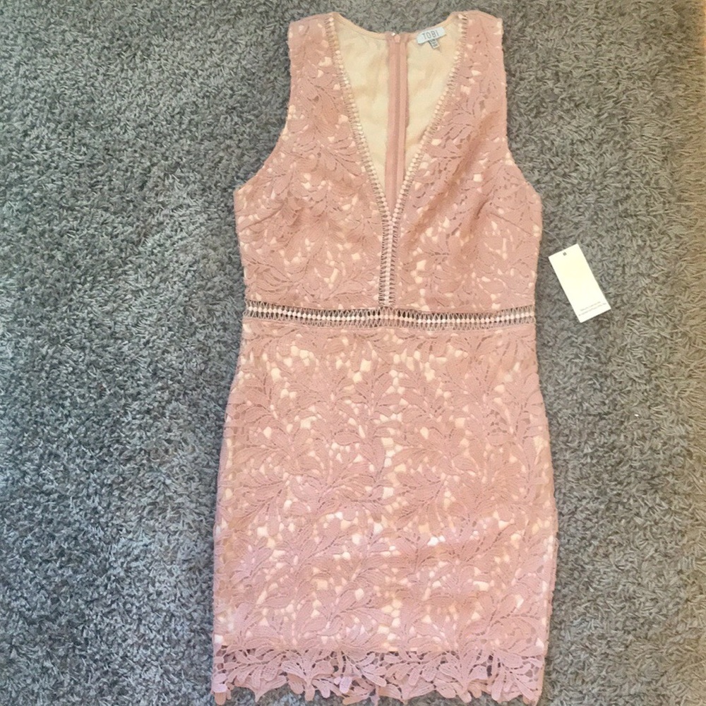 NWT Dusty pink crochet lace dress 🎀